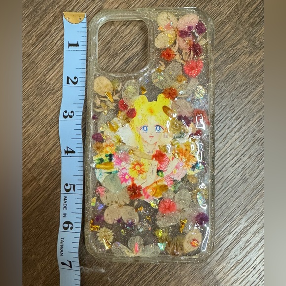 DIY Sailor Moon Glitter Flower iPhone 12 Pro Max Case - Picture 5 of 13